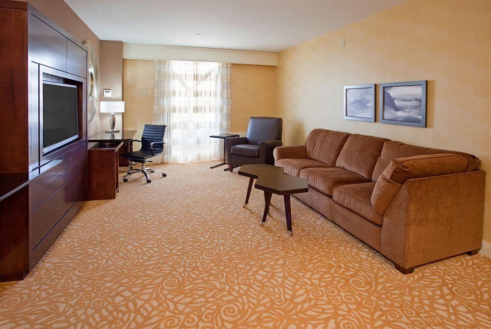The Lincoln Marriott Cornhusker Hotel Exterior photo