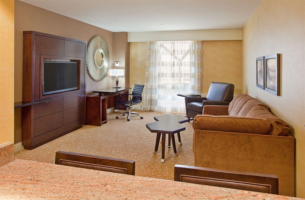 The Lincoln Marriott Cornhusker Hotel Exterior photo