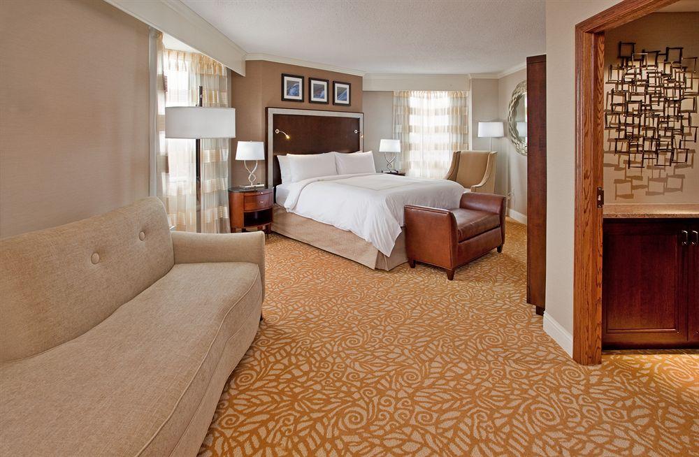 The Lincoln Marriott Cornhusker Hotel Exterior photo