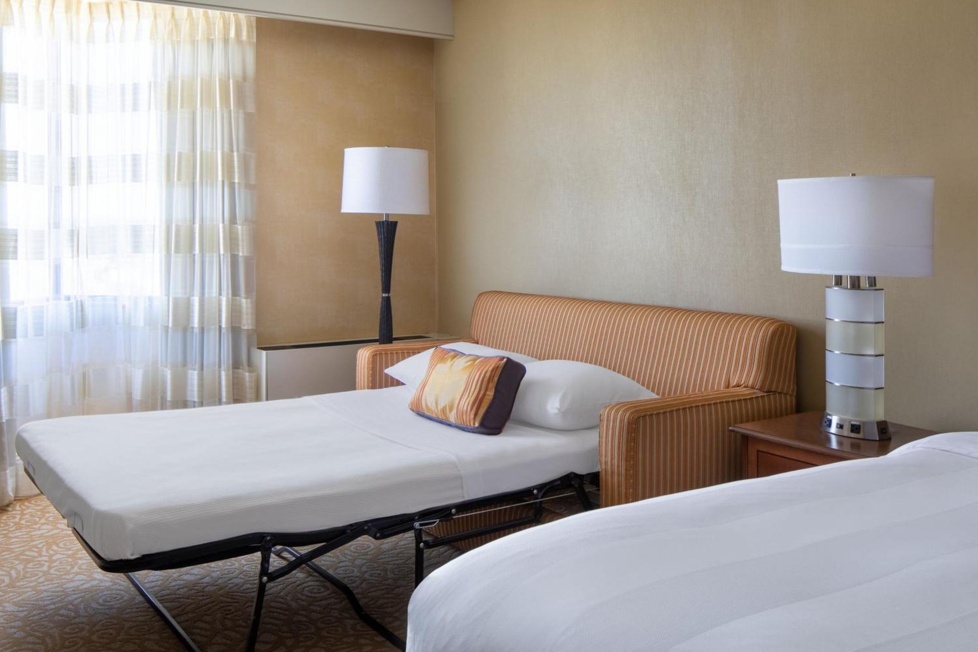 The Lincoln Marriott Cornhusker Hotel Exterior photo