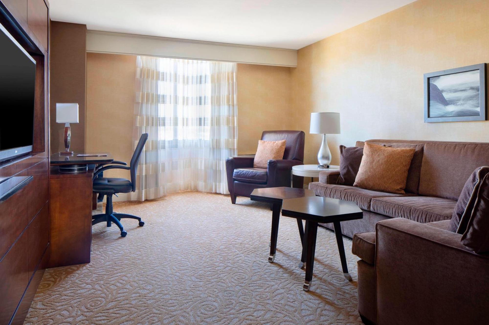 The Lincoln Marriott Cornhusker Hotel Exterior photo