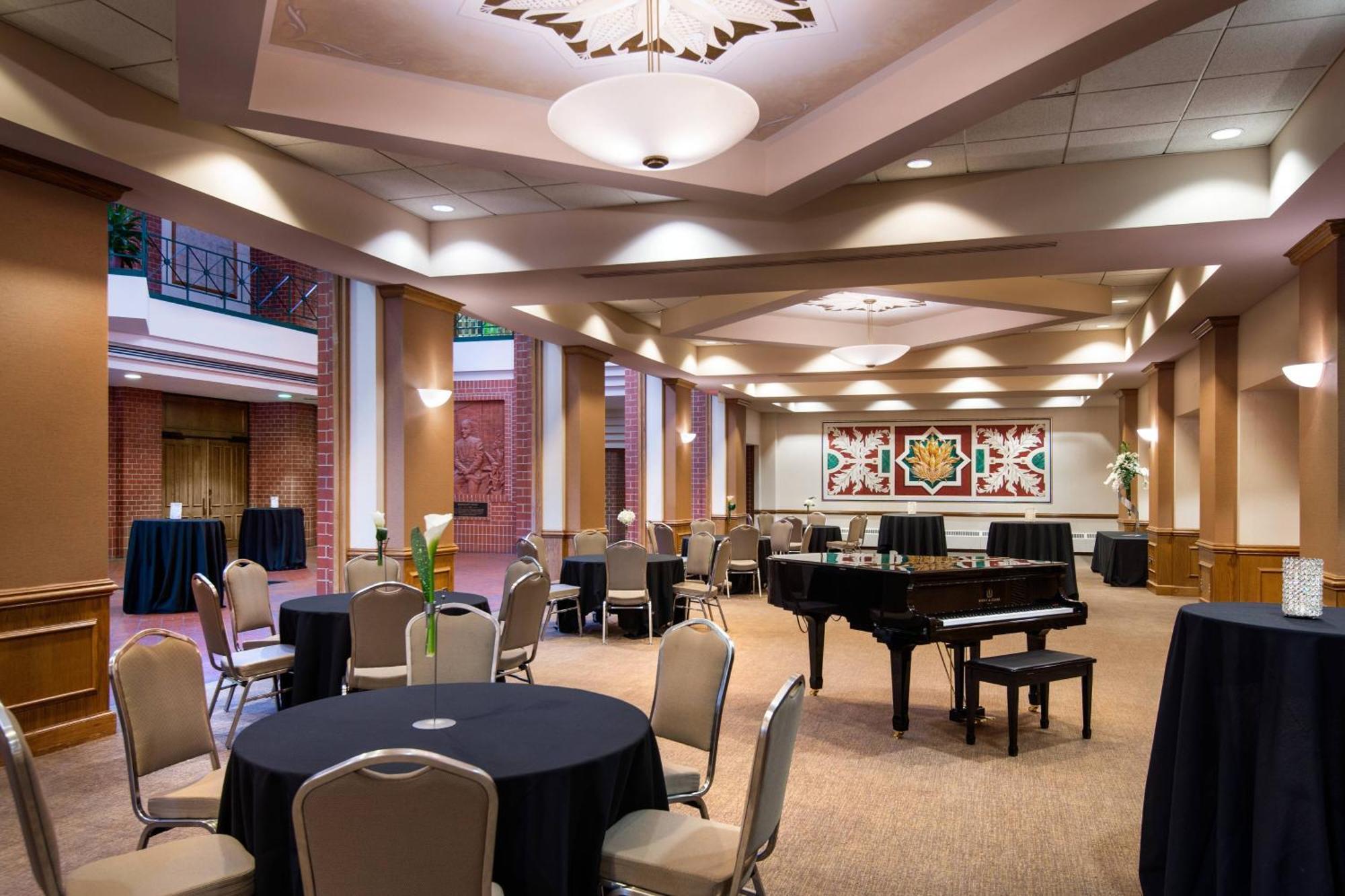 The Lincoln Marriott Cornhusker Hotel Exterior photo